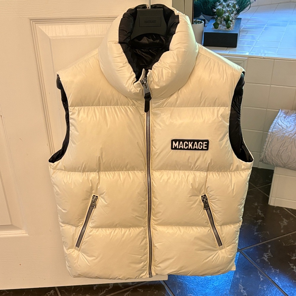 Mackage ‘Kane’ Puffer Vest in Cream